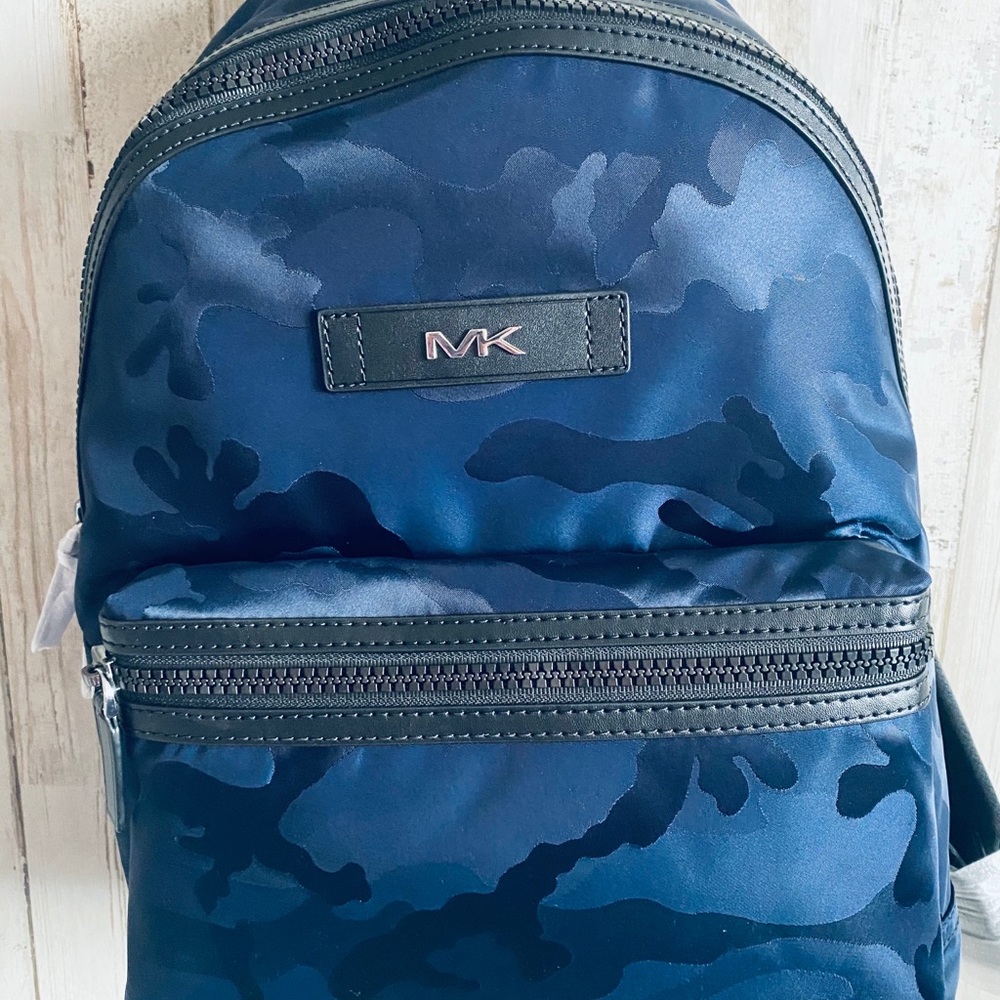 Men’s Michael Kors Backpack - Picture 4 of 8